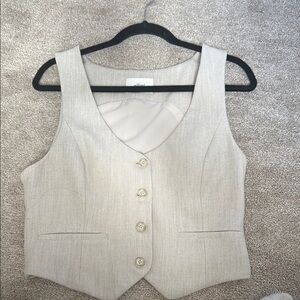 Aritiza Wilfred Beige Button-Up Vest
